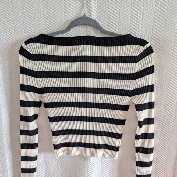 H&M Rib Knit Cropped Boat Neck Top Black and cream/off-white stripes Size Medium - Picture 5 of 7